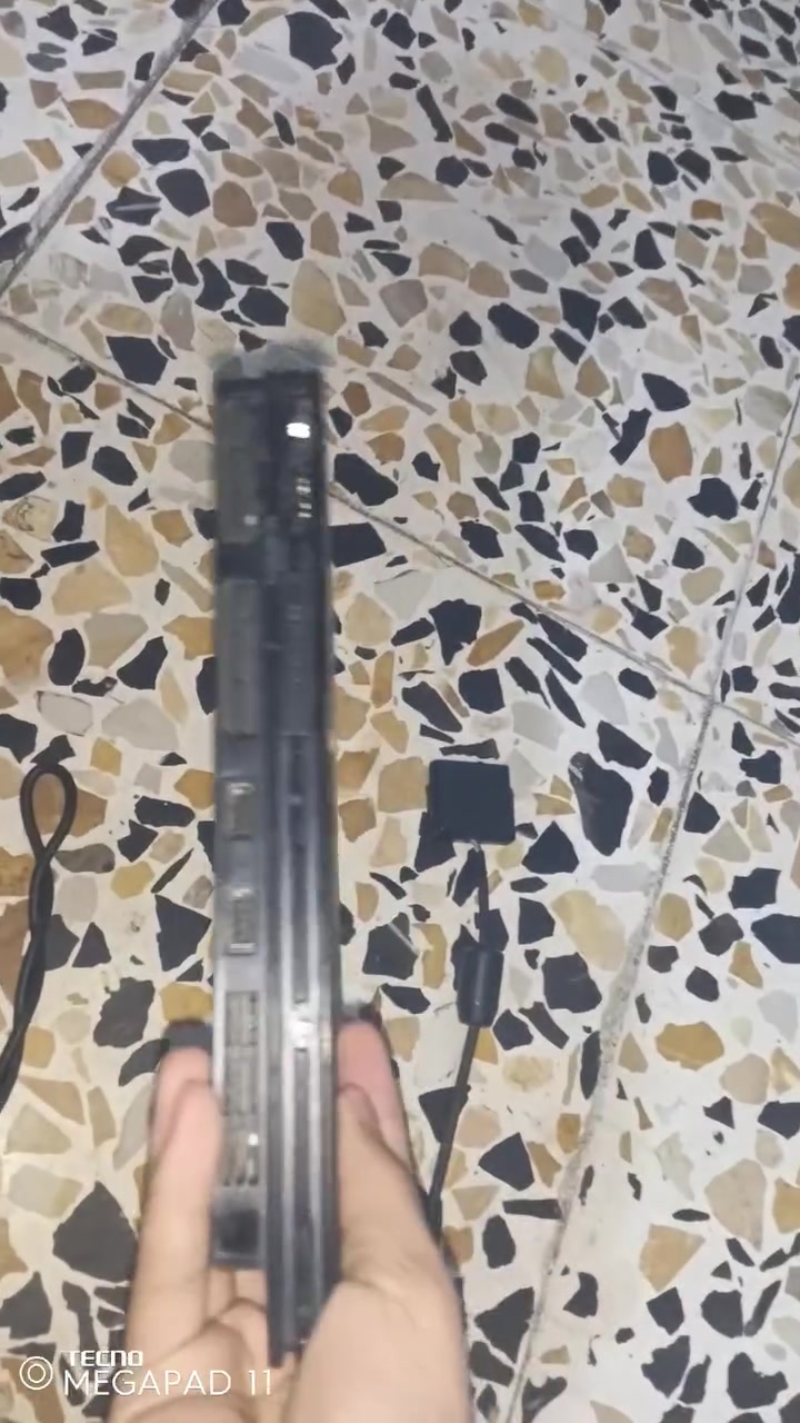 بلاي للبيع كامل ملحقات بس وياي يده واحده وشغل اقراص العنوان النعمانيه شارع المدارس  يم موسى المختار السعر 50,000 للاستفسار على هذا الرقم على الواتساب ***********
