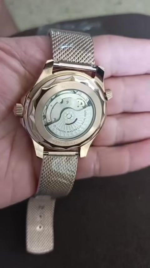 OMEGA SEAMASTER DIVER 300
R.G
اوتوماتك
لامينوس 
رنك دوار 
145.000
شامل التوصيل 
علبة خشب مع مرفقاتها 
***********
اهلا وسهلا موقعنا الالكتروني لمعرفة الاسعار والموديلات
https://vexawatches.odoo.com/
واتس اب 
***********
https://wa.me/9647712677677
