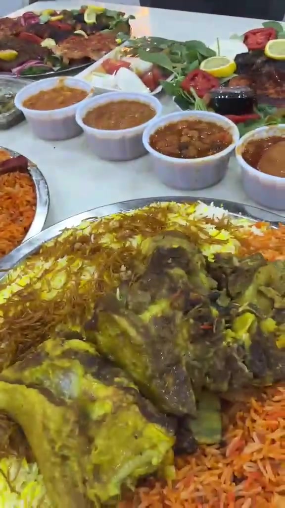 مطعم ومندي • القسيم لايقبل التقسيم • حجز توصيل