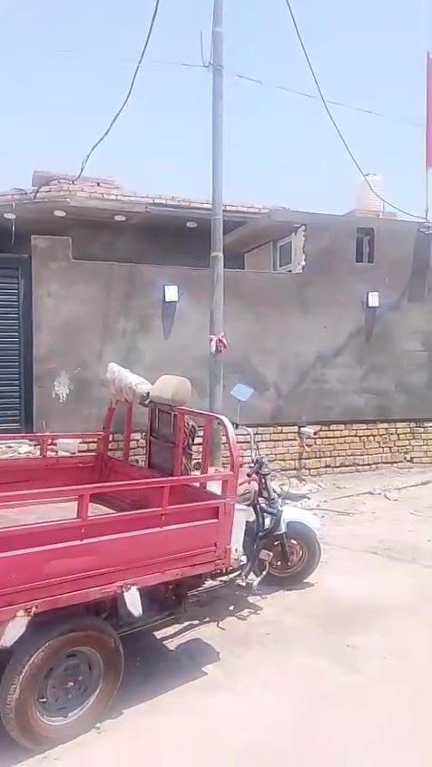 بيت جاهز لبيع بلصخين جيب غراضك واسكن مساحته فوك الميتين ***********
