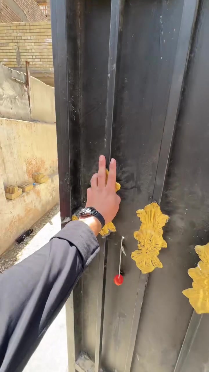 بيت للبيع حي سفير قرب أسواق ابو عراق
سعر البيت وتفاصيل خاص مستعجل على بيعته***********
