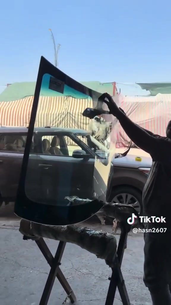 محل لمصطفى لزجاج لسيارات يوجد لدينا شد موقعي الاتصال على الرقم ***********
