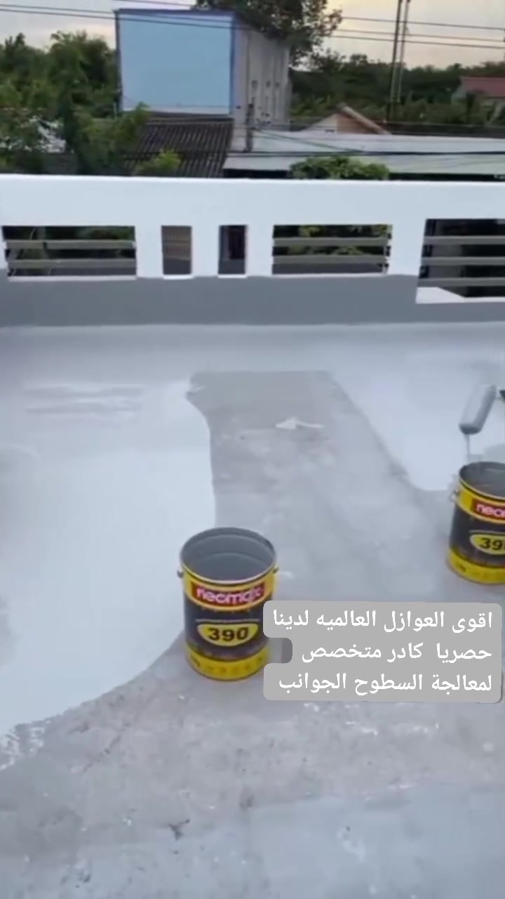 قبل الأمطار سارع وعالج السطوح والجوانب من الرطوبه وتسرب الأمطار والحراره *********** واتساب
