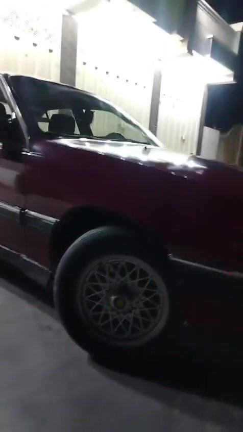 موديل ٩٣ • محرك ٢٠٠٠ • گير عادي