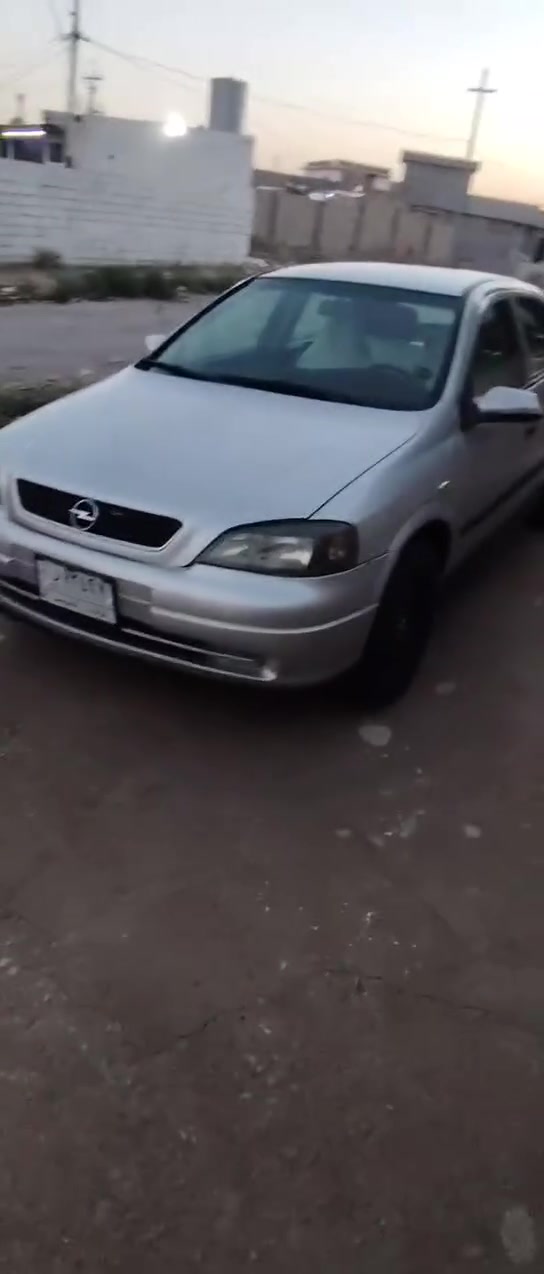 اوبل استرة للبيع السيارة كلش حلوة كير عادي دفتر بانزين السنويا نافذة حجم 18السعر 48وبيها مجال وعليها غرامة 100الف ينزل منل سعر ***********
