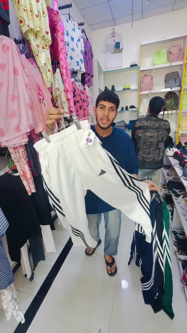 #الديوانية حي السراي قلب الديوانية 
جبنالكم بيت بنص السوك 
للاتصال ***********
