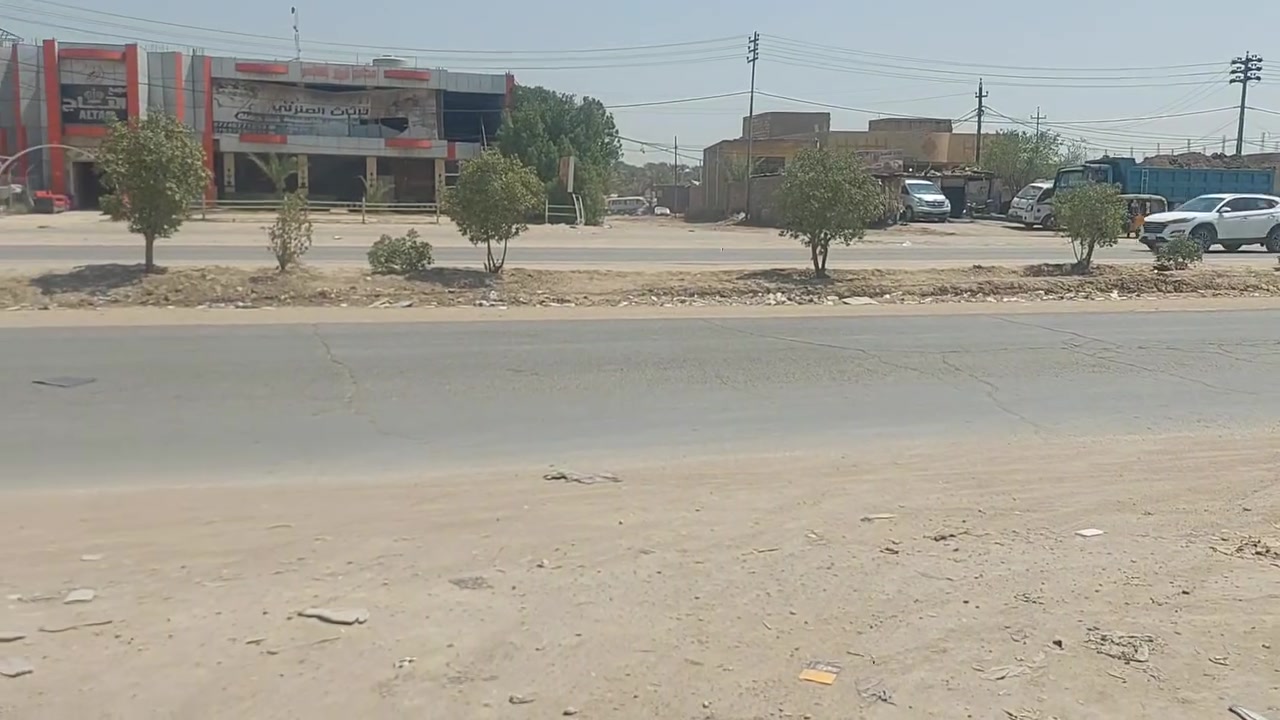 السلام عليكم محل داخل الصناعي على الشارع العام قرب مستشفى القاسم العام بسعر مناسب للاسفسار الاتصال على الرقم ***********
