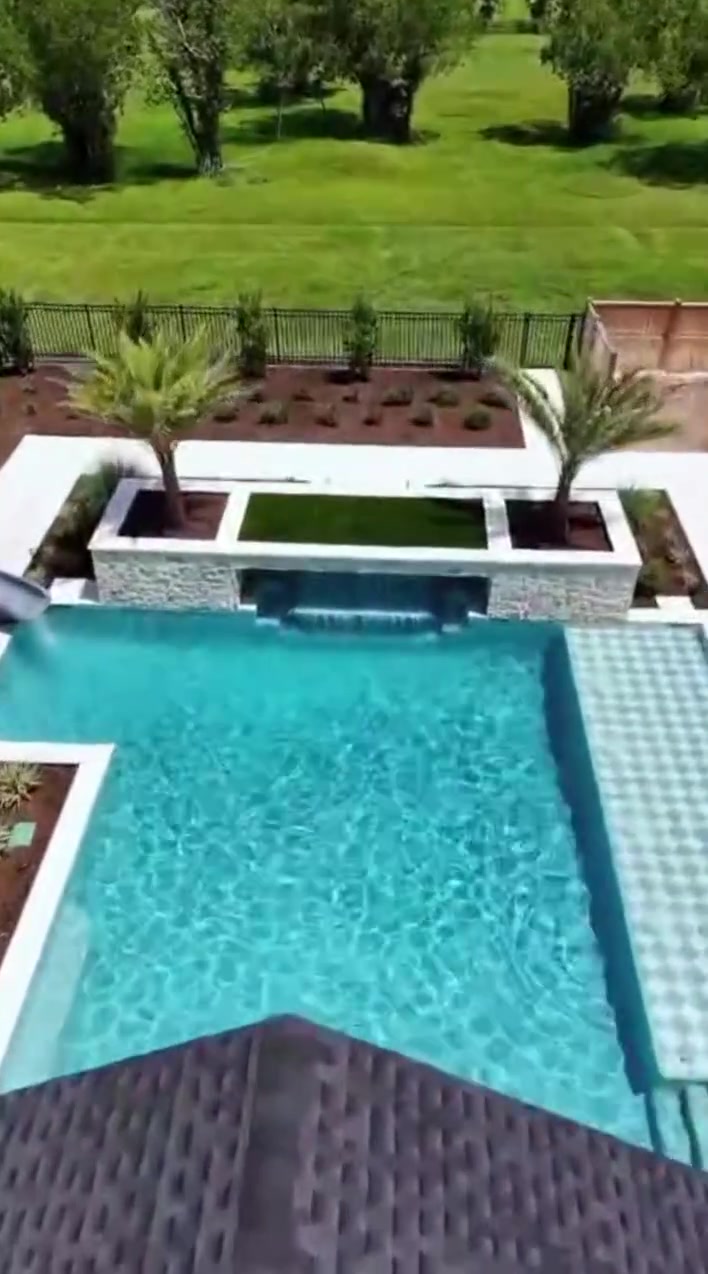 احدث التصاميم • مسابح • شاليهات