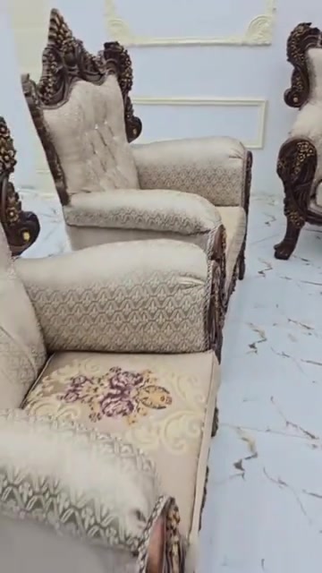 موديل الزنجيل 750 والتوصيل مجاني😍 مع سيت طبلات هديه 🎁🎁 10مقعد قنفتين ثلاثيه وقنفه ثنائيه وكراسي عدد2  للحجز والاستفسار ☎️ *********** العنوان الديوانية طريق سيد محيل  #creatorsearchinsights #اكسبلورexplore #الشعب_الصيني_ماله_حل😂😂 #بغداد #الديوانية 
