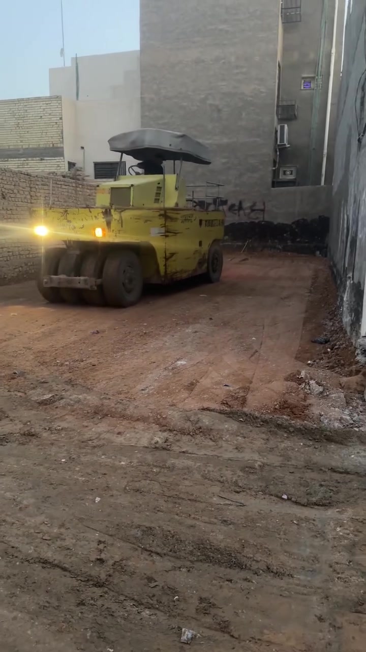 سلام عليكم قطعة ارض في كربلاء حي العباس المساحه 100سند 25 مكاتبه وقرار من صاحب السند السعر 75وبيها مجال *********** للتواصل

