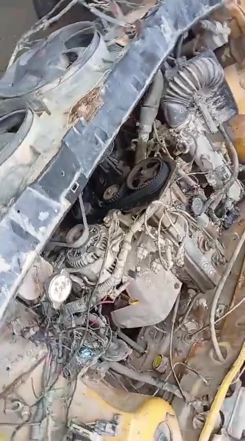 مكينه وكير • ٤ سلندر • دخان