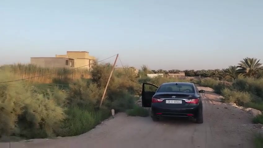 قطعة ارض للبيع 100م في كربلاء المقدسة تبعد عن الامام 3كيلو
مكان الأرض مقاببل حي العباس بشارع السيده نرجس وتنزل كيلو ونص

اصوليه تحويل مباشر من صاحب الأرض سند 25 

السعر 27 سعر مناسب جداً راعيه مستعجل على البيع

***********ب واتساب
