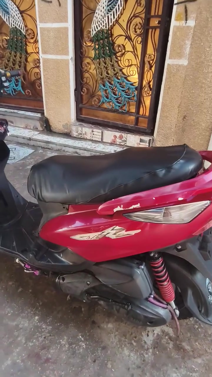 سلام عليكم دراجة ثعلب GTR دراجة كفالة عامة ما بيهة نقص مكينة ناعمة لا تبخير ولا تنقيص ما مفتوحة تاخذهة عل فحس السعر( 750 ) وبيهة مجال حك الجية العنوان بغداد الكريعات( *********** )
