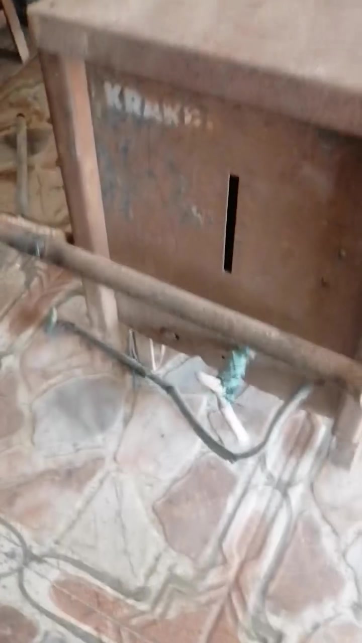 السلام عليكم اخوان مكينه بلغاريه للبيع المكان ذي قار الاتصال على الرقم ***********
