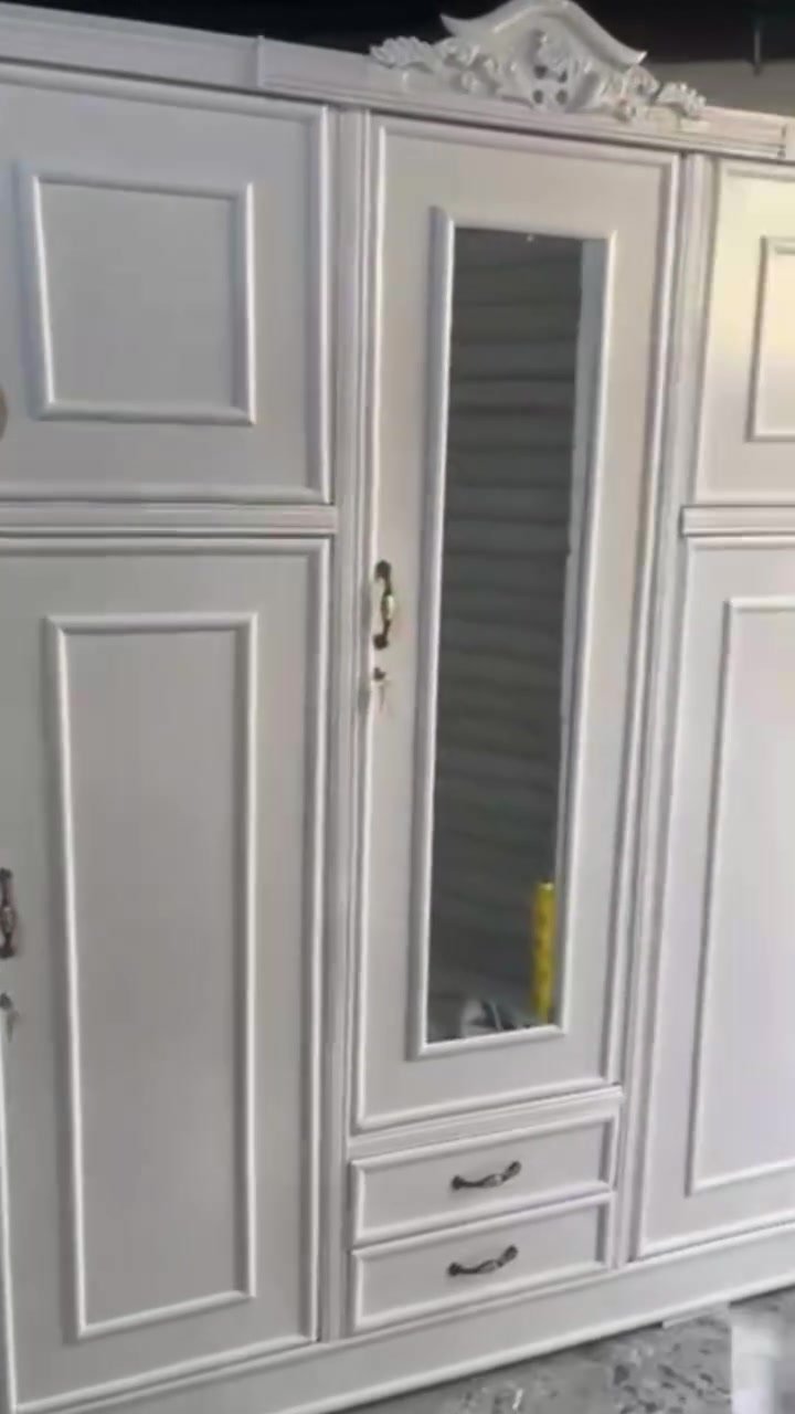 للبيع جديد شغل عراقي كوالتي عالي 550 الف 

اي استفسار دزولي طلب صداقة واني اتواصل وياكم او واتساب على الرقم ***********🌹
