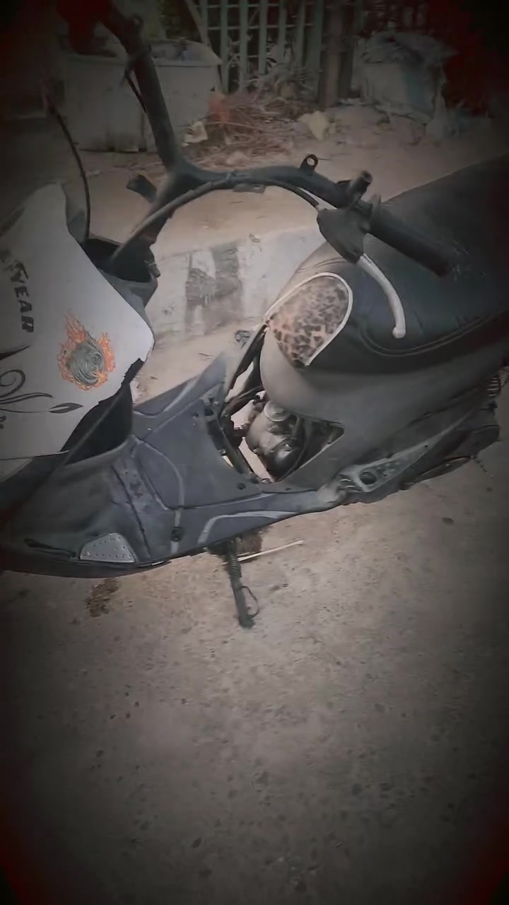 سلام عليكم دراجه لبيع ماكس عدله دراجه نضيفه بوشه 55كله رياضي سعر 350 او مراوس بربعه كير مكاني كربلاء حي عامل وهاذ رقمي ***********
