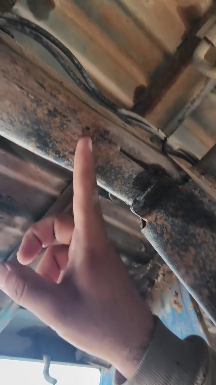 السلام عليكم كيا بنگو 95 للبيع
السياره بلادي مابيها قطره صبغ 
رقم صلاح الدين دولي تحويل ثاني يوم 
محرك كير اكسل بور مشط ستيرن كله مشرط
وضرر شاصي مرفق مع الصور 
مكاني صلاح الدين قضاء بيجي ( السعر 50 وبيها مجال لشراي )
  .. للاستفسار 
*********** اتصال
*********** اتصال 
*********** واتس فقط
