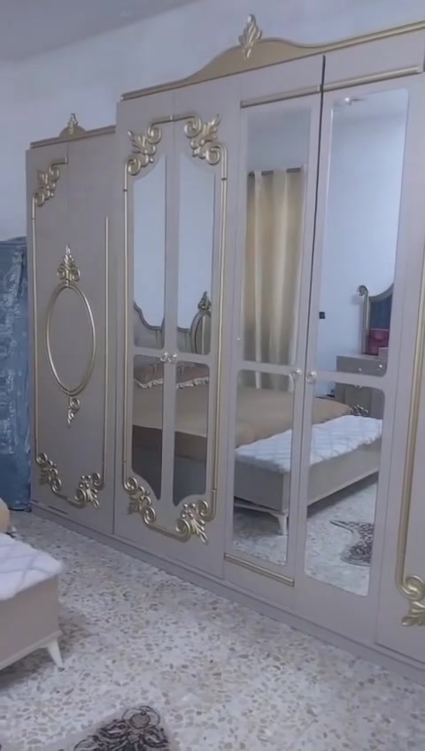 غرفه نوم ثمانيه أبواب تركي دزاين مصري الغرفه تكمه درجه أوله نضيفه جدآ السعر 700 الف *********** وتساب
