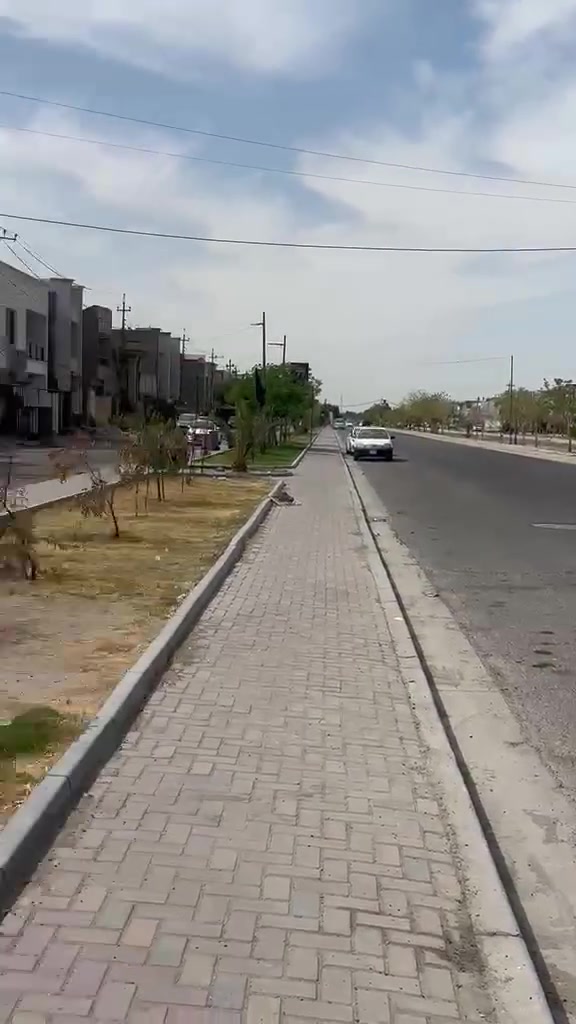 ١٠٠م للبيع واجه ٥نزال ٢٠ خمسة غرف نوم على الاربع شوارع حي الجهاد الاساتذه السعر والتفاصيل داخل الفديو للاستفسار ***********
