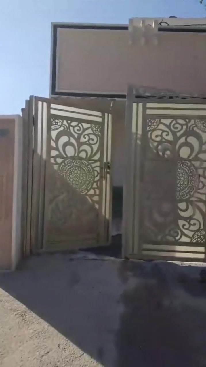 السلام عليكم بيت 190متر🏠
سند 25 قرب ابو عمار العزاوي 
استقبال ديكور حديث 🔥
البيت بي 4غرف نوم🛏️
3 حمامات 🚾
منوار +ترك 
السطح الاول والثاني شتايكر 
كهرباء +سحب +ماء ✅
قرب سده جبور  
السعر 110 وبي مجال
للستفسار اكثر للتصال على الرقم 
***********
