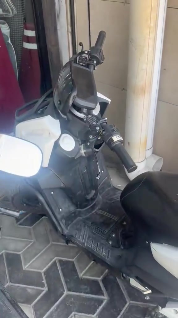 دراجة شحن للبيع النوع اباچي
نضام بگ 

3 نمر 

6 بطاريات 🔋 

دراجة نضيف و مابيها نقوصات 

السعر 650 و بيها مجال 

العنوان شارع فلسطين 

***********

‭***********‬
