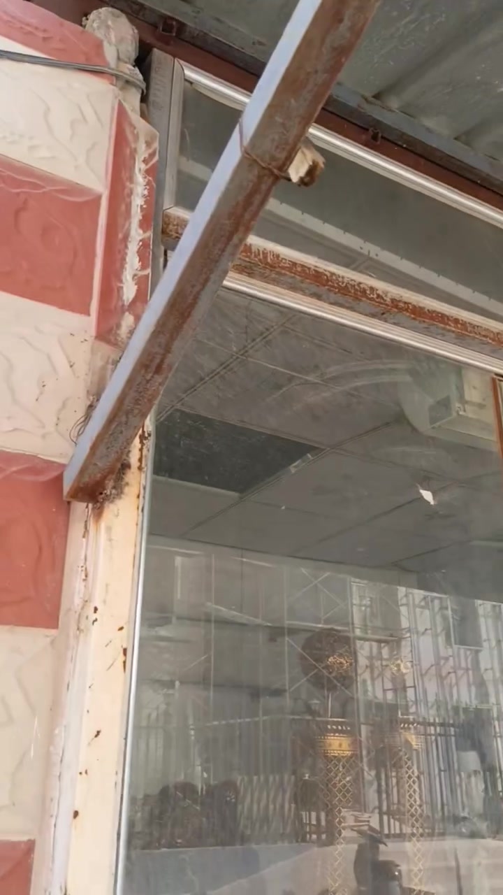 اسلام عليكم جام خانه باب سلايت قياس ارتفاع 260 وعرض 260 مع كتيبه جام مكانها كربلاء مقابل الجو ازات ***********

