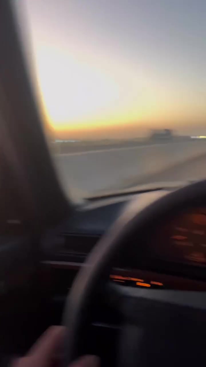 مرسيدس رئاسي. سياره نضيفه جداً على ايدي رقم بغداد دولي هزه جديده سعر السياره 64 بيها مجال رقم الهاتف 
***********  الموقع ميسان
