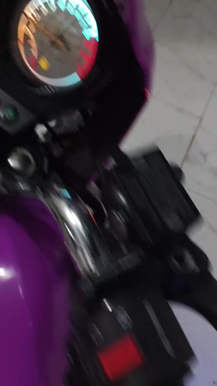 سلام عليكم دراجه دايون جبلي دراجه نضيفه مكفوله من مكينه ومن شاصي ما عايزهه شي دراجه مخزنه ما مشتغله دلفري مديل 23 سعرهه 2600 وبيهه مجال رقم ***********0وتساب مكلف بل نشر
