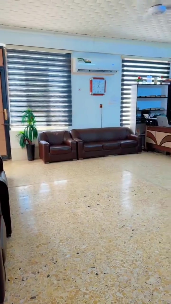 تعلن مدرسة #مدرسة الشهيد سلام الكناني الأبتدائية الاهلية المختلطة  
عن فتح باب التسجيل للطلاب من خارج المدرسة وحجز المقاعد للطلاب من داخل المدرسة للعام الدراسي ٢٠٢٦_٢٠٢٧ لجميع المراحل من الاول الابتدائي الى السادس الابتدائي 
🔹️كادر تدريسي ذو خبرة عالية 
🔹️يتوفر زي مدرسي صيفي وشتوي
🔹️تتوفر كتب مدرسية 
🔹️بناية المدرسة مجهزة بكل مايحتاجه الطالب وصفوف مكيفة
🔹️مختبرات للانكليزي والعلوم مع السينما
🔹️خطوط نقل موثوقة من قبل ادارة المدرسة
🔹️كاميرات مراقبة في كل اروقة وصفوف المدرسة
🔹️اقساط ميسرة موزعة على طول العام الدراسي
🔹️خصومات للأخوة والأيتام وأولاد الشهداء 
🔸️المقاعد محدودة سارعوا  في تسجيل ابنائكم في مدرستنا

◾من يرغب بالتسجيل الحضور الى مقر المدرسة الكائن في العبيدي_حي الرئاسة_ شارع عشرين _قرب معمل الغاز 
🔷️ وللمزيد من الاستفسار الاتصال بالرقم التالي ***********

