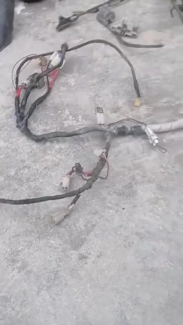 بطه ٢٠٠٣ • قطع بطه • تانكي بنزين