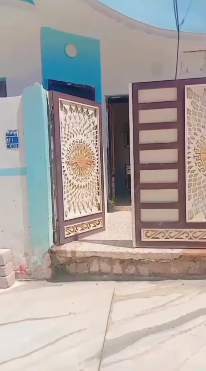 🏡 متاح دار للبيع – فرصة مميزة

📍 الموقع: الموصل – القوسيات، خلف مول الشام، قرب المدرسة الصينية. سعر 35وبي مجال

✅ المساحة: 100 متر
✅ موقع مميز
✅ خدمات كاملة (ماء، كهرباء، مجاري)
✅ الدار جاهز للسكن، والنقص فقط سقف ثانوي، مما يتيح للمشتري إكماله حسب رغبته.

💰 السعر مناسب ويوجد مجال للتفاوض للجادين.

📞 للاستفسار والتفاصيل أو المعاينة:
***********
(اتصال أو واتساب)

لا تضيع الفرصة... تواصل الآن قبل البيع.
