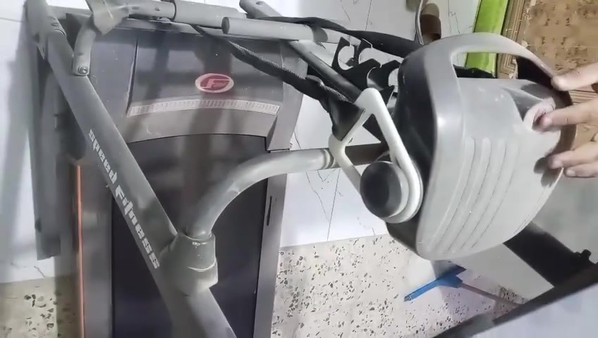 السلام عليكم جهاز رياضه للبيع مستخدم بحاله جيدا ونضافته شوفت عينكم
الجهاز كلشي بس شغال 
هزاز 
والكهربائيه 
بس مشكله بسيطه بلقياش مدني زايد 
السعر 200وبي مجال

*********** الرقم

العنوان الديوانية الجلبية خلف جامع القائم
