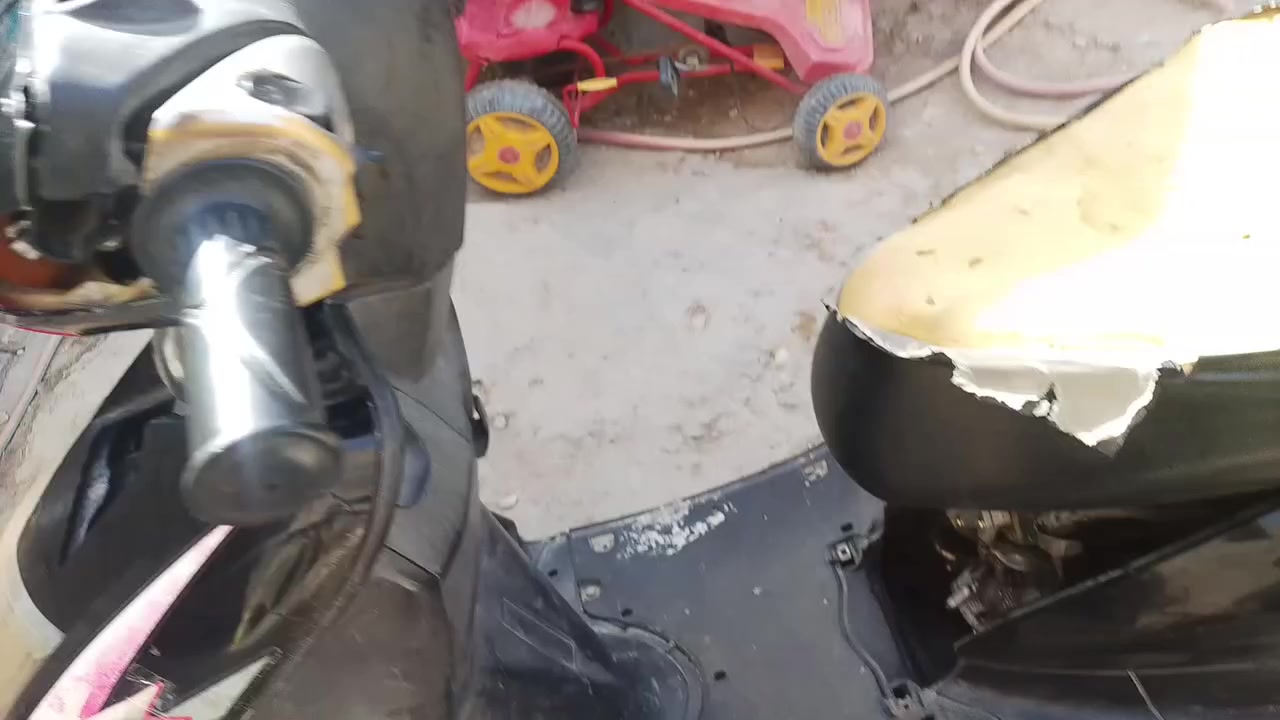 السلام عليكم دراجه سكنس نصيه نضيفه وخرسه السعر ٣٠٠ وبيهه مجال مستعجل على بيعته عند حاله ضروريه ***********
