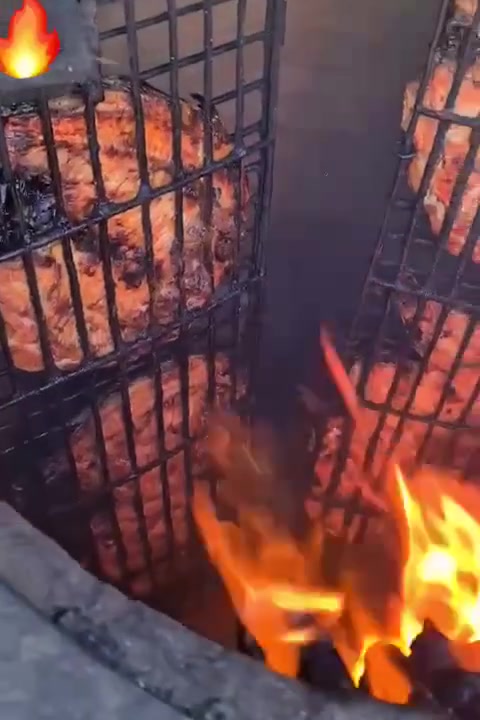 لأول مره بهيت سمك كاريبي بالتنور العراقي وبأجود انواع الحطب😍🤍
شوي درجة اولى بحطب الحمضيات يعني شكل وطعم ولا غلطة بإدارة حمودي سمكه 
الموقع هيت جسر هيت عبور اول سيطره يتوفر توصيل داخل وخارج هيت
للحجز : *********** 🤍
