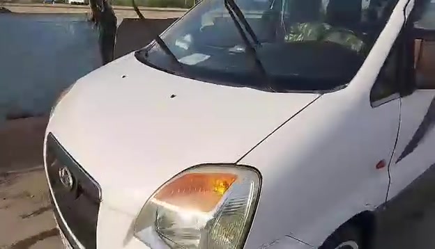 سلام عليكم موجوده ستاركس  موديل 2000 محدثه 2007 سياره جاهزه مصبوغه عام قرار مرور حداديه خير من الله مكينه مفتوح كير عادي  رقم بغداد دولي نكليزي خصوصي بسمي 8راكب سياحي مداور ثاني يوم تخم تاير جديد كهرباياته كله  شغاله  سياره حلوه سعر 65 وبيه مجال مكاني ذي قار قضاء الرفاعي تصل وتدلل 
‏‪***********‬‏
