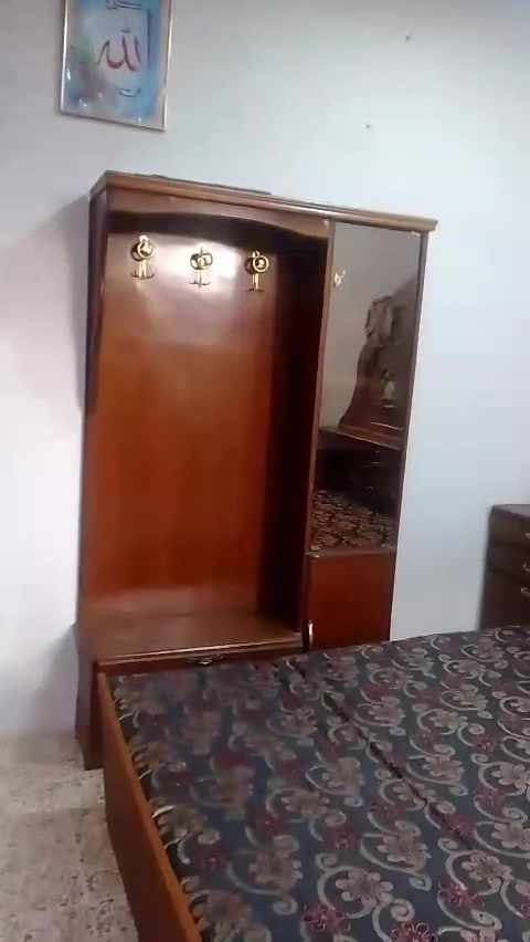 ملحق غرفة نوم للبيع الموصل الايسر.***********
