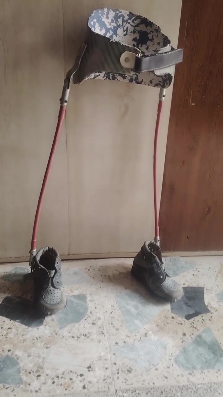 حذاء أطفال • انحراف رجلين • ٤ سنوات