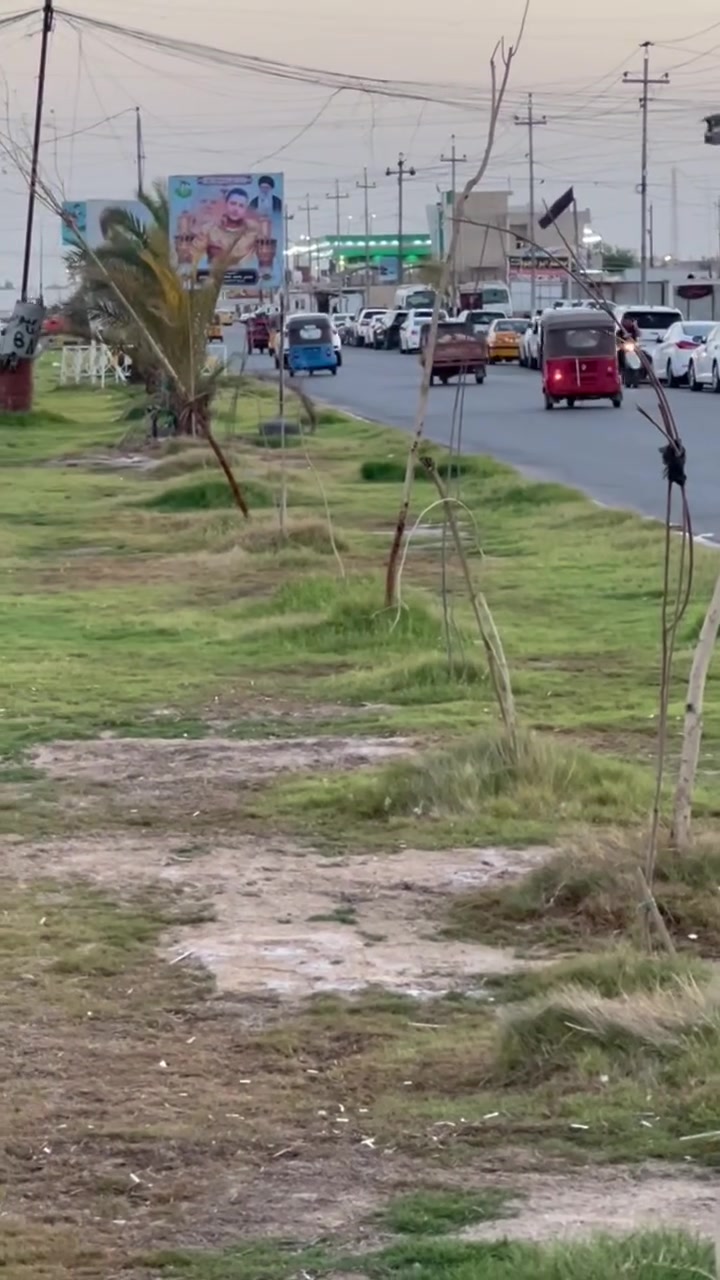يا الله
🏠 للبيع دار سكني –100 متر 

📍 الموقع: السايدين – مال كراج بغداد

🛣️ البيت ب الفرع مال المجمع الطبي .

أنا مواصفات الدار:

* غرفة نوم.

* 

* صالة.

* مطبخ.

* استقبال.

* حمام داخلي.

* حمام خارجي.

* ⁠البيت طابقين الطابق الاول الدرج ماله على شارع البيت يعني مشتملين الاطابق الأول نفس الاطابق الارضي 

📞 للاستفسار والاتصال: ***********

⚠️ غير متواجد على الفيس، يرجى الاتصال مباشرة
