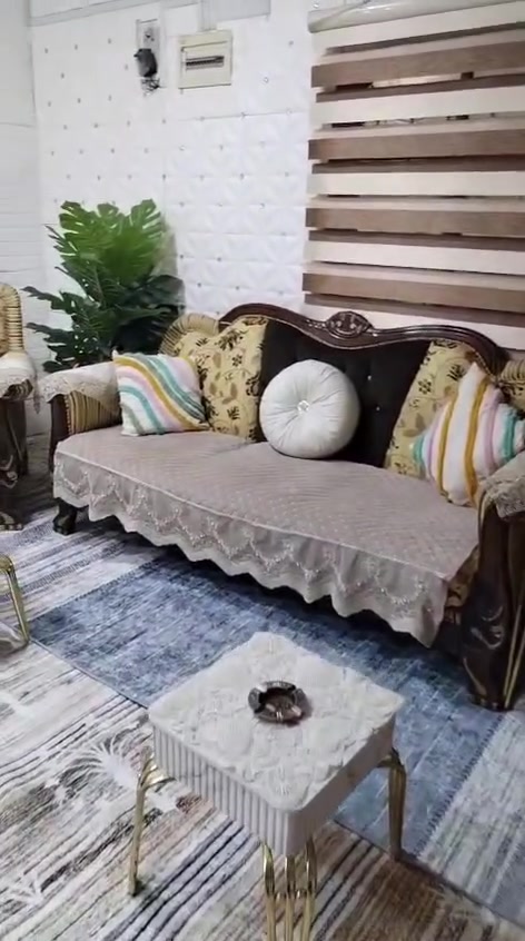 طخم للبيع نضيف ٦٠٠ وبي مجال قليل
