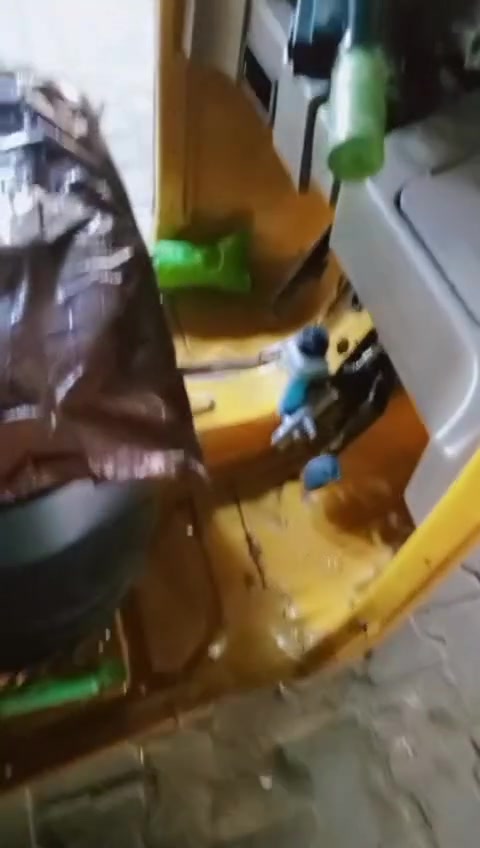 السلام عليكم تكتك 20 مكفوله بسمي رقم انكليزي مكان مدينه الصدر *********** مكينه خير من الله خرسه بس بيها وحيف خفيف بل اكسن مكينه شرط متنسمع
