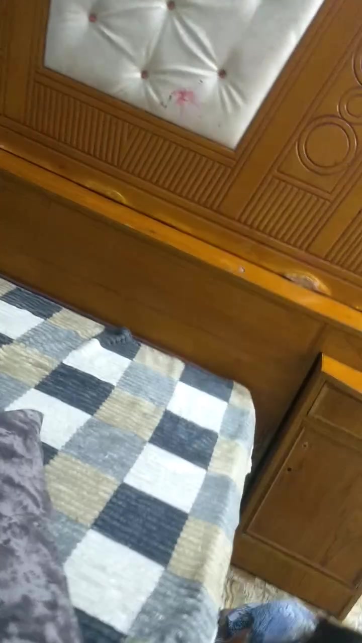 السلام عليكم البيع كامله 150العنوان بغداد ***********
