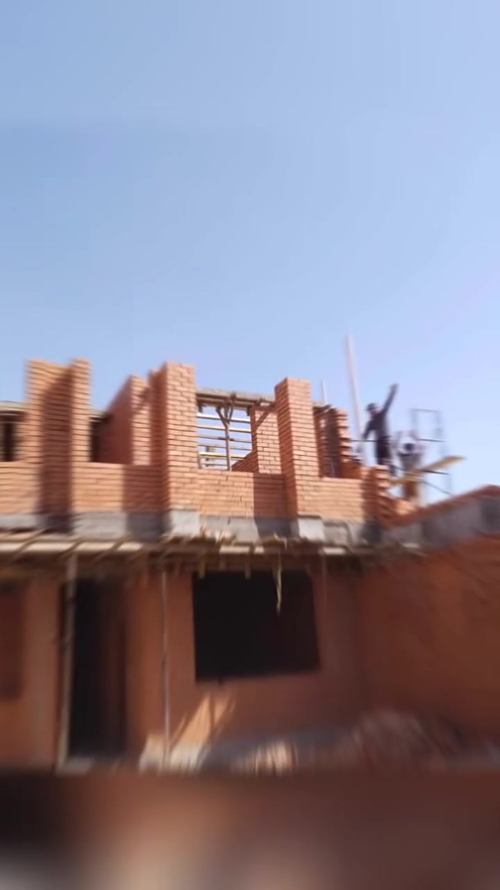 خلفه بناء متفرغ حاليا شرط استلام مهندس تكدر تتواصل وياي+تنظيف الموقع ارضي 375 وحسب الاتفاق 
الرقم 
***********
***********
