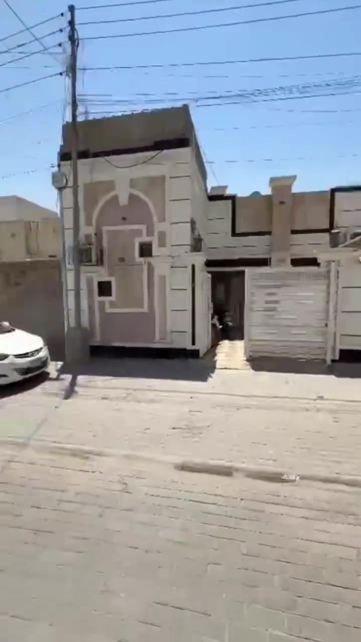 🏡 دار للبيع – حي الملعب / بداية شارع المضيف
🔹 الموقع: حي الملعب – شارع المضيف
🔹 المساحة: 200 م²
🔹 الواجهة: 10 متر
🔹 النزال: 20 متر
🔹 البناء: قديم ومرمم
🔹 السند: طابو صرف
🔹 تحويل مباشر
📍 فرصة مناسبة للسكن أو الاستثمار، بموقع مميز وقريب من الخدمات.
📞 للاستفسار والمعاينة، يرجى التواصل على الخاص أو الاتصال بالرقم ***********
