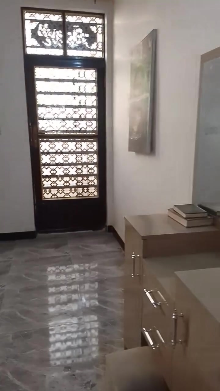 غرفه للبيع • واتساب فقط