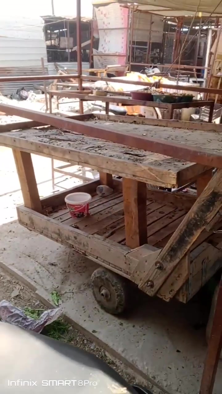 السلام عليكم عربانه للبيع السعر 80وبيها مجال مكاني الشعله ***********
