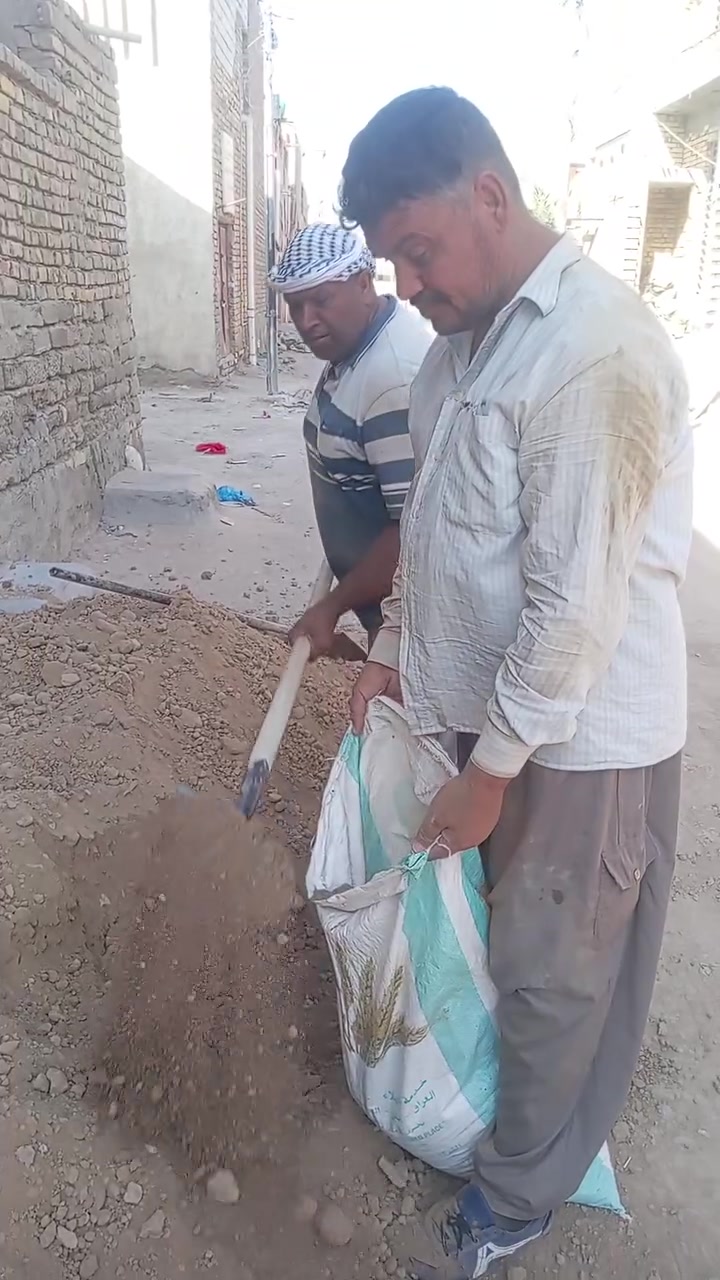 كادر عمال • تصعيد مواد • نقل أثاث