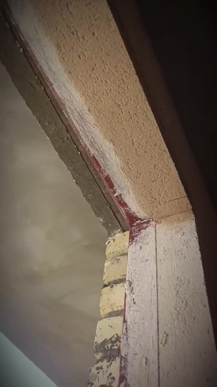 خلفه لبخ متفرغ تفاصيل العمل ***********

نص مكتوب في الصور:
- CAMON 30 23mm f/1.8 1/163s ISO50