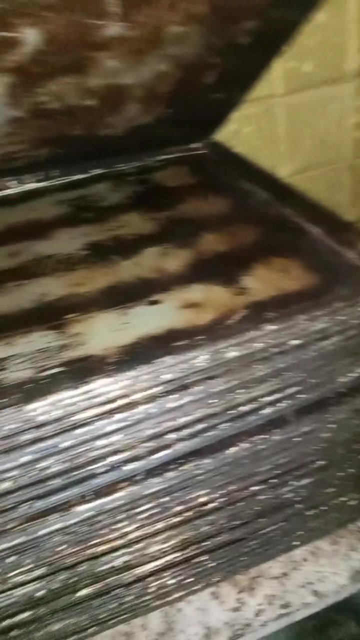 غراض فرن كهربائي لبيع
*********** واتساب 
لجميع 
فرن كهربائي 
خماره 3بيبان صندويش
اربع عرباين 
60طاولي 60*80
50طاولي بقلاوه 40*60
ثلاجه ومجمده وتزكا 
خلاط كيك 30لتر 
بطل خماره 
#الجميع
مكاني بغداد
