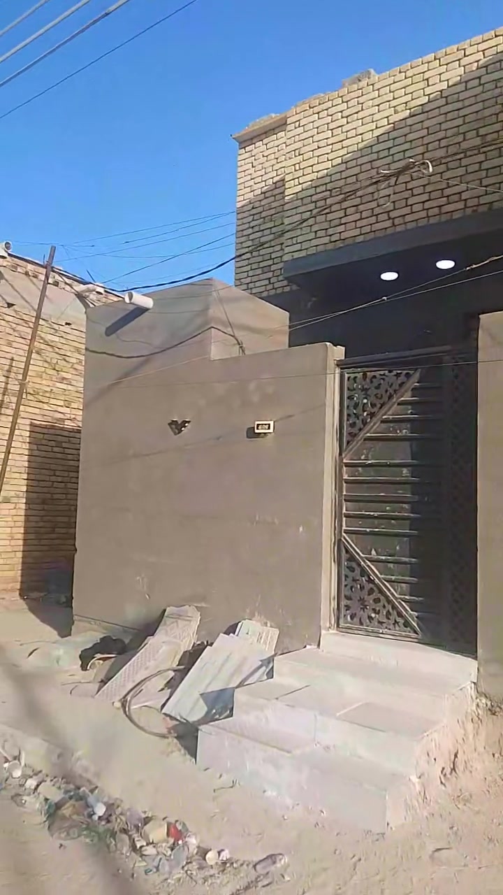 السلام عليكم بيت للبيع100م امامي طابو صرف بسمي ثاني يوم مداور بناء حديث درجه اولى منطقه خدمات كامله الشارع 10م العنوان ناحية اور قرب مدرسة صفي الدين البيت فارغ حالياً السعر 90 وبيه مجال للاستفسار اتصال على ( ***********)
