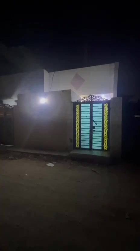 سلام عليكم بيتين طابو زراعي في حي بتول شارع مدرسته الخيرات بيع  ويرهمن مراوس حسب القناعه بيت جبير ***********
